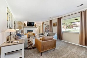 Smart TV, tenis de mesa y libros 