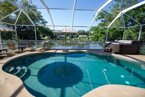 Pool - Cozy Palm Harbor Family Oasis | Heated Pool & Spa | Pet-Friendly | Near Honeymoon Island (Palm Harbor)