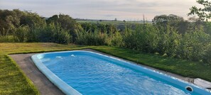 Outdoor pool - Casa Petronella (Pardinho)