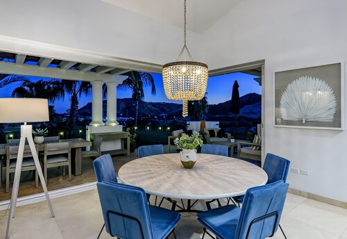 BRAND NEW, CLOSE TO PALMILLA BEACH, BEAUTIFUL VIEWS