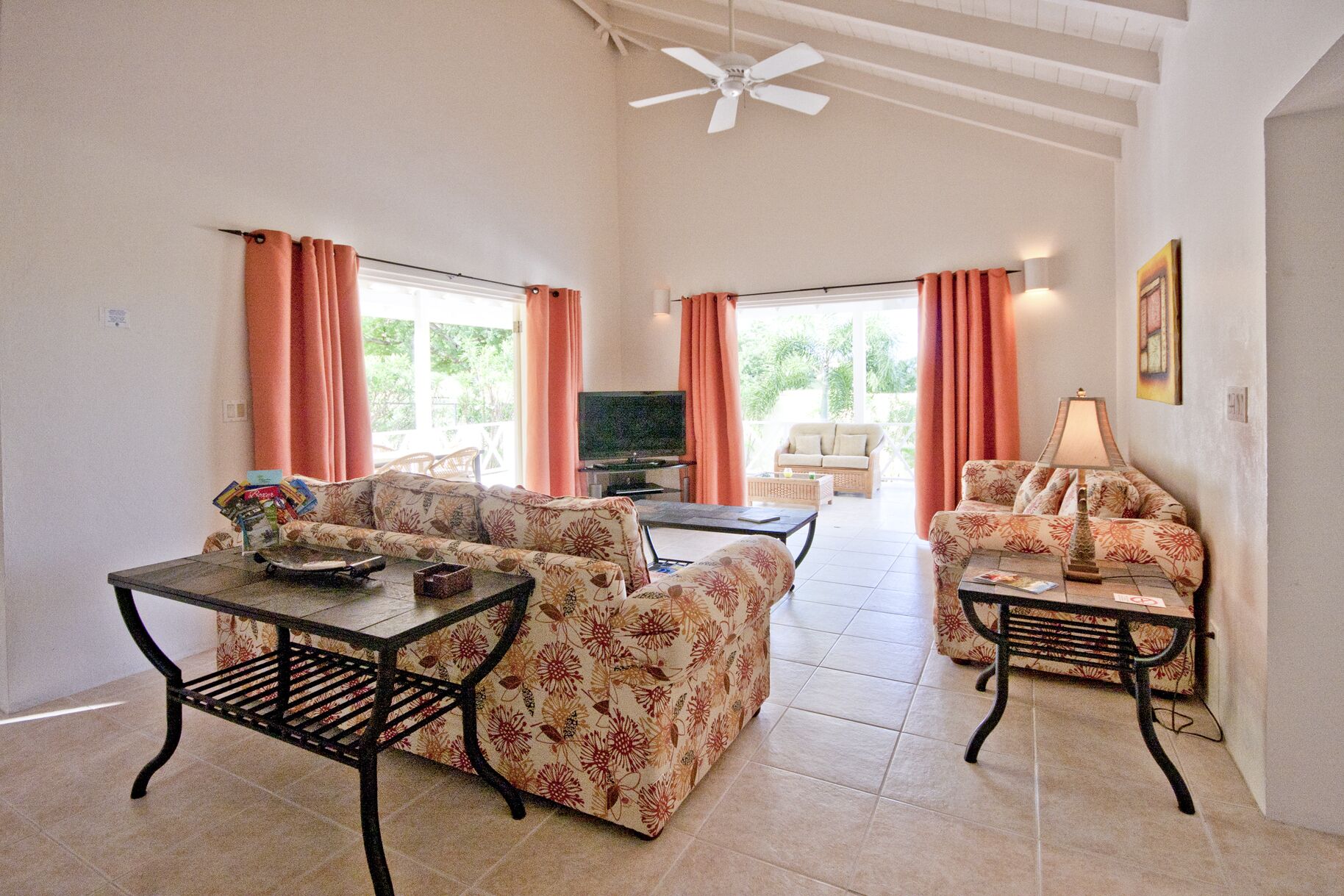 Smart TV, DVD player, stereo