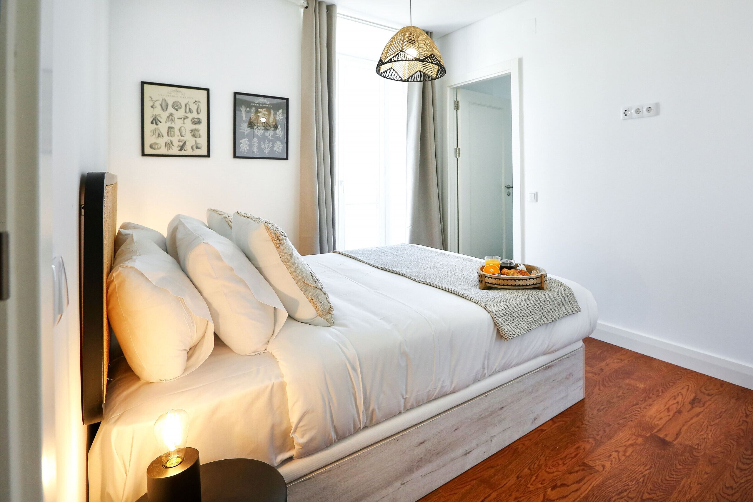 1 bedroom, in-room safe, iron/ironing board, WiFi (free)