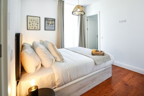 1 bedroom, in-room safe, iron/ironing board, free WiFi