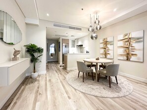 Dining - Relaxing Upgraded 1 bedroom apartment at 5-star Resort (Dubai)