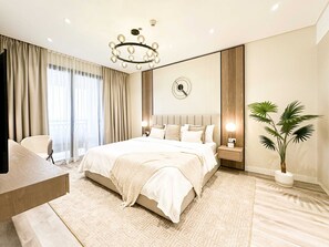 1 chambre, bureau, fer et planche à repasser, Wi-Fi