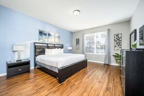 3 bedrooms, iron/ironing board, free WiFi, bed sheets - Epic Universe Family Fun Vista Cay Lakeview Condo - 1021 (Orlando)