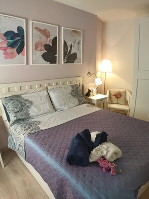 1 chambre, fer et planche à repasser, Wi-Fi gratuit, draps fournis