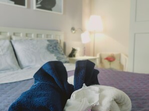 1 chambre, fer et planche à repasser, Wi-Fi gratuit, draps fournis
