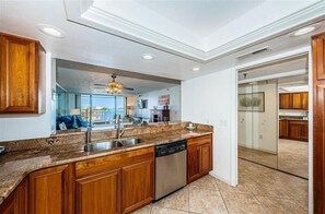 Photo non classée, 2 sur 28, bouton