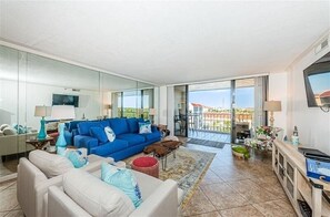 Photo non classée, 3 sur 28, bouton