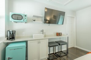 Premium Room | Premium bedding, down comforters, individually decorated