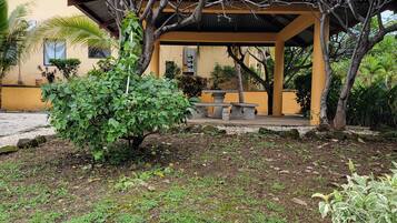 Enceinte de lâhĂ©bergement