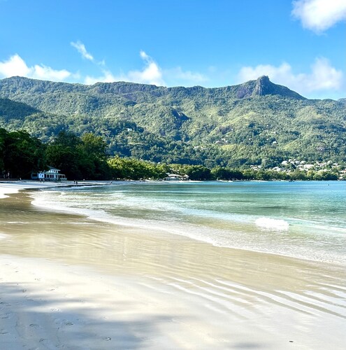 Modern hillside coastal villa 850 metres to Beau Vallon beach