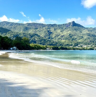 Modern hillside coastal villa 850 metres to Beau Vallon beach