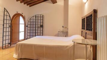 2 Schlafzimmer, Bügeleisen/Bügelbrett, Reisekinderbett, WLAN