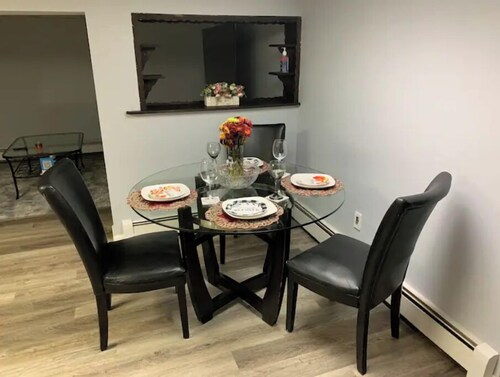 Lovely 1-Bedroom apartment near beaches and all