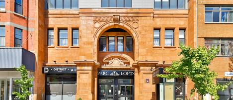 Fachada de la propiedad