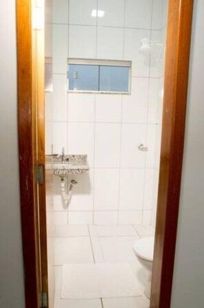 Apartment | Bilik Mandi