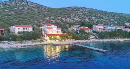 Seafront Apartments Anthony - One Bedroom Apartment with Balcony and Sea View