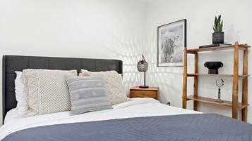 House, Multiple Beds, Patio, Garden View (312 Locust St.) | 3 bedrooms, free WiFi, bed sheets