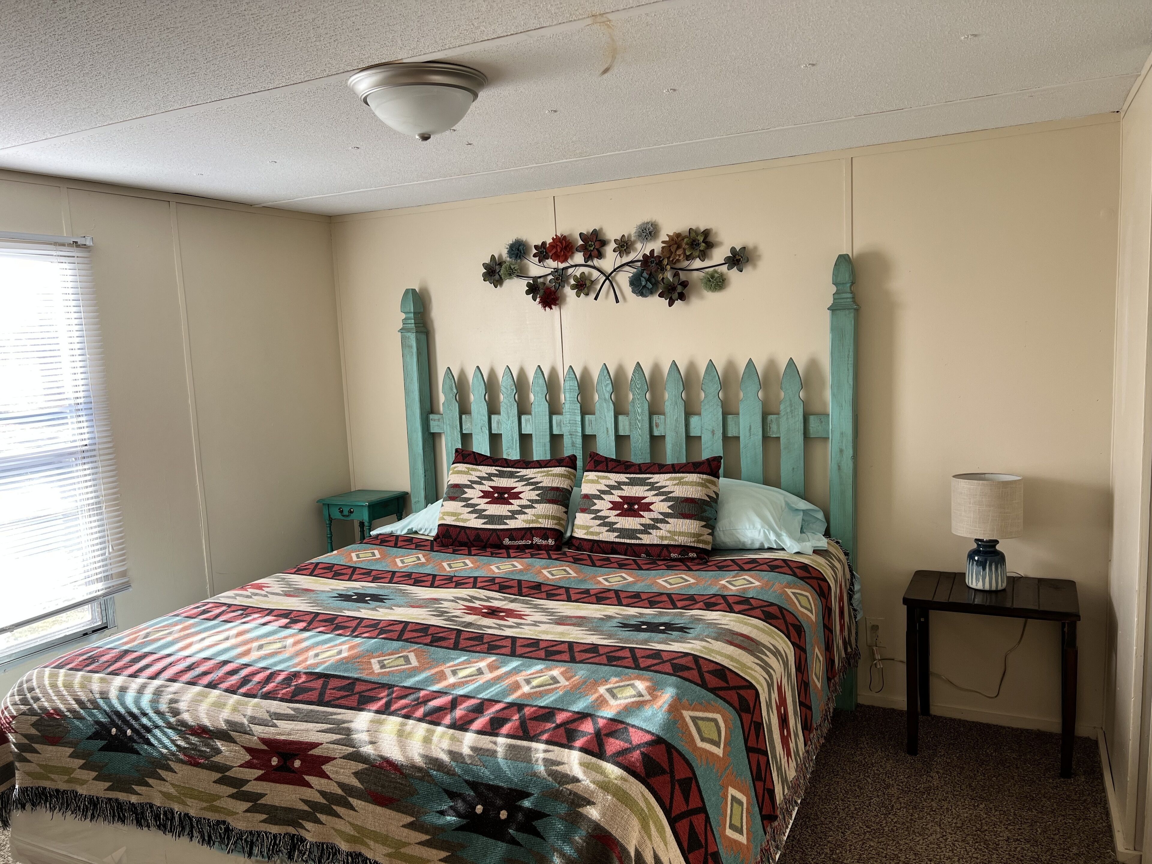 3 bedrooms, bed sheets