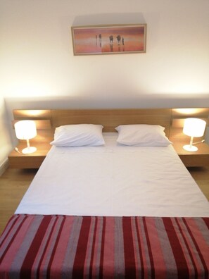 2 slaapkamers, gratis wifi, beddengoed