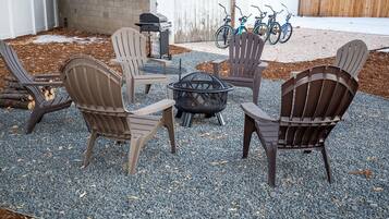 Apartment, Multiple Beds, Kitchen, Garden View (1536 10th Ave - Upper) | View from room