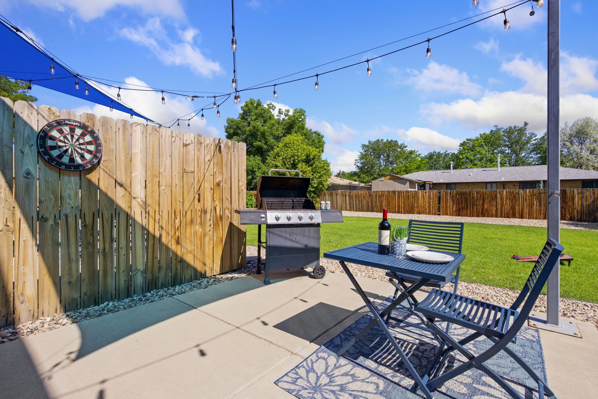 تناول الطعام بالخارج