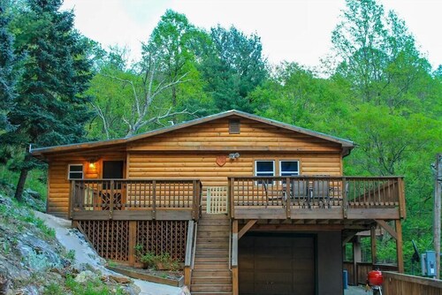 Log Cabin and Treehouse