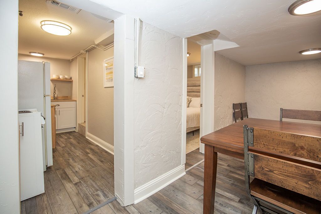 Apartment, Multiple Beds, Kitchen, Garden View (1534 10th Ave. - Lower) | Dining