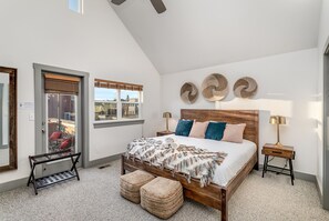 Casa, letti multipli, patio, vista giardino (827 Heschel St. (Unit B)) | 2 camere, con stile personalizzato, con arredamento individuale