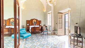 Studiosuite, 1Â Doppelbett und Schlafsofa | Daunenbettdecken, Minibar, Zimmersafe, kostenloses WLAN