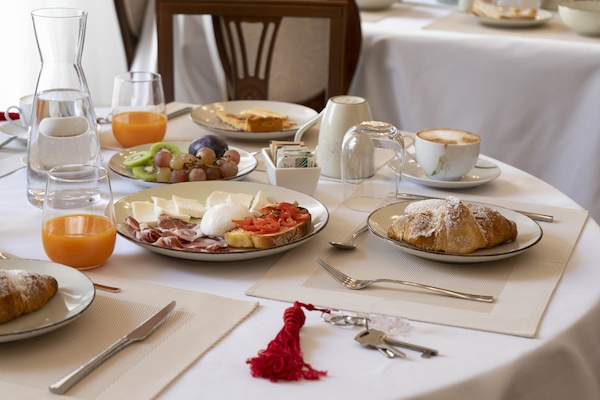 Petit déjeuner buffet compris tous les jours