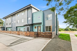 Exterior - Old Town Modern New Build: Rftp Spa W/ Mtn Views! (Fort Collins)