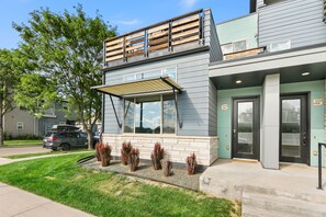 Exterior detail - Old Town Modern New Build: Rftp Spa W/ Mtn Views! (Fort Collins)
