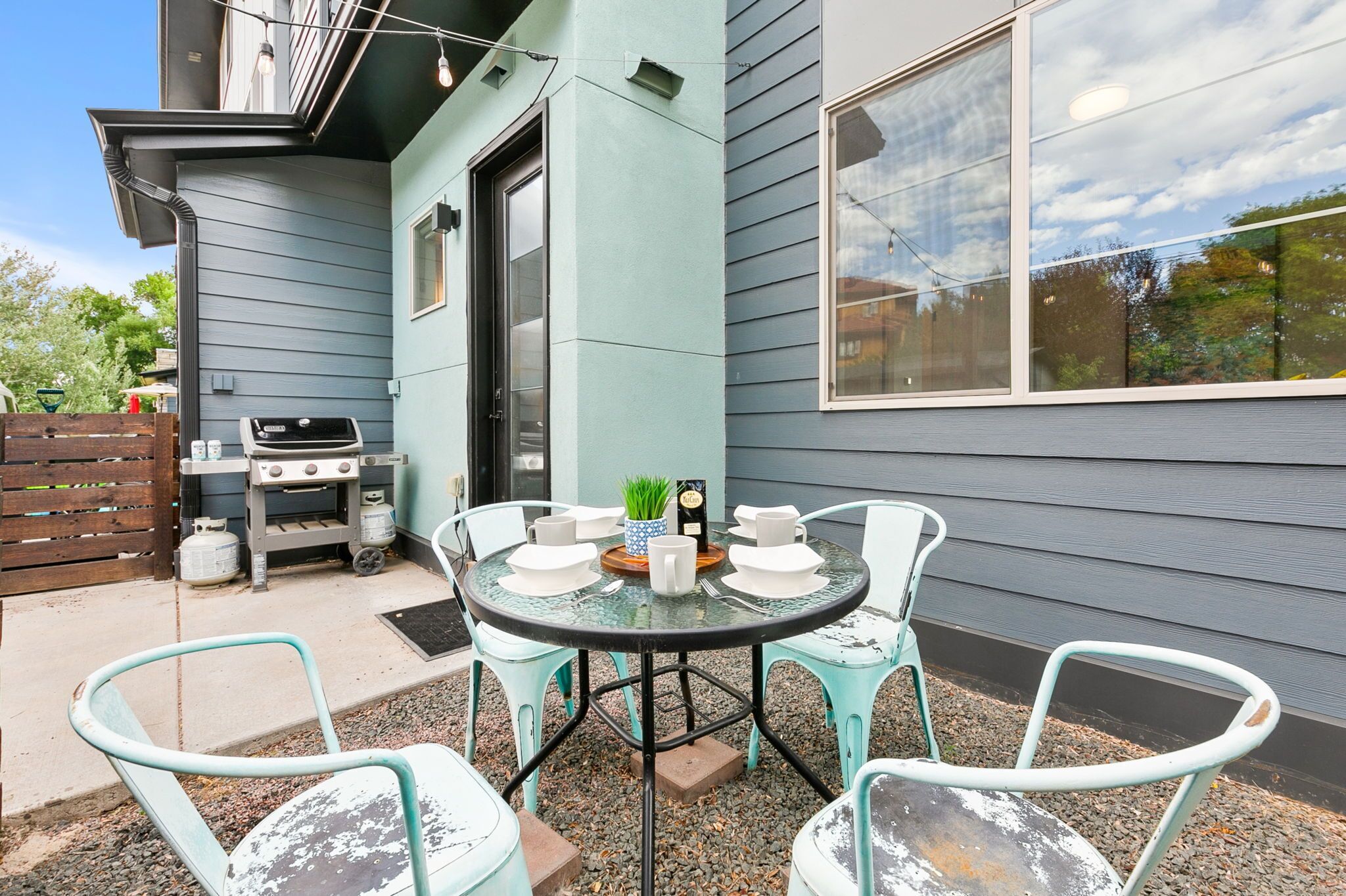 تناول الطعام بالخارج