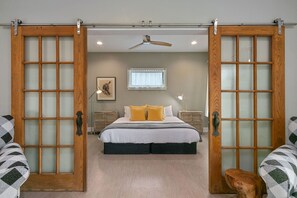 3 camere, con stile personalizzato, con arredamento individuale