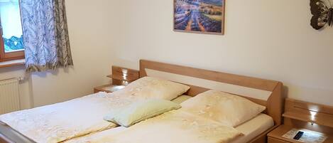 1 habitación, wifi y ropa de cama