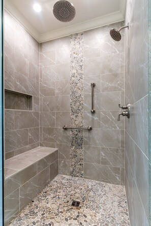 Bathroom - Beach Happy - 2609 Bienville 5 Bedroom Home by RedAwning (Dauphin Island)