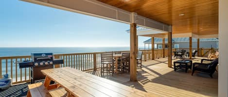 House, 5 Bedrooms | BBQ/picnic Area