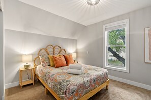 Apartment, Multiple Beds, Patio, Garden View (317 Stover St. Unit C) | 3 bedrooms, free WiFi, bed sheets - Spacious Downtown Apartment – Walk to Old Town Fc! (Fort Collins)