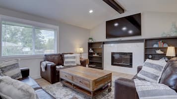 Téléviseur connecté, foyer, jeux vidéo