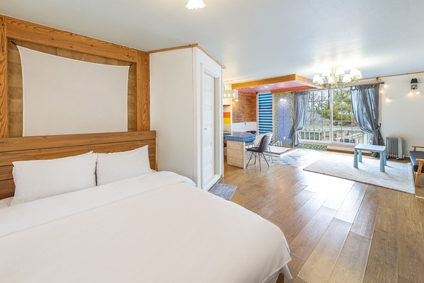 Basic Room, 1 Bedroom (103 (Studio / Pet Friendly)) | 1 bedroom, free WiFi