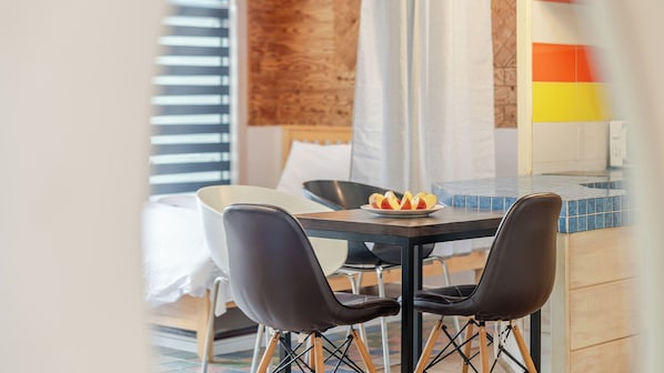 ห้องเบสิก, 1 ห้องนอน (103 (Studio / Pet Friendly)) | 1 ห้องนอน, Wi-Fi ฟรี