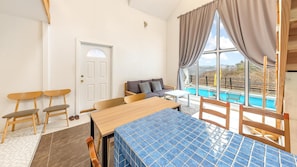 Basic Room, 1 Bedroom (102ho(multiple layer)) | 1 bedroom, free WiFi - Gapyeong Monami spa Pension (Gapyeong)
