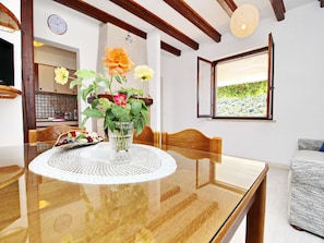 Apartment (Two Bedroom Apartment with Pool and S) | Interior