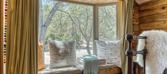 Cozy Cabin "Hygge" Getaway- Explore the Gorge