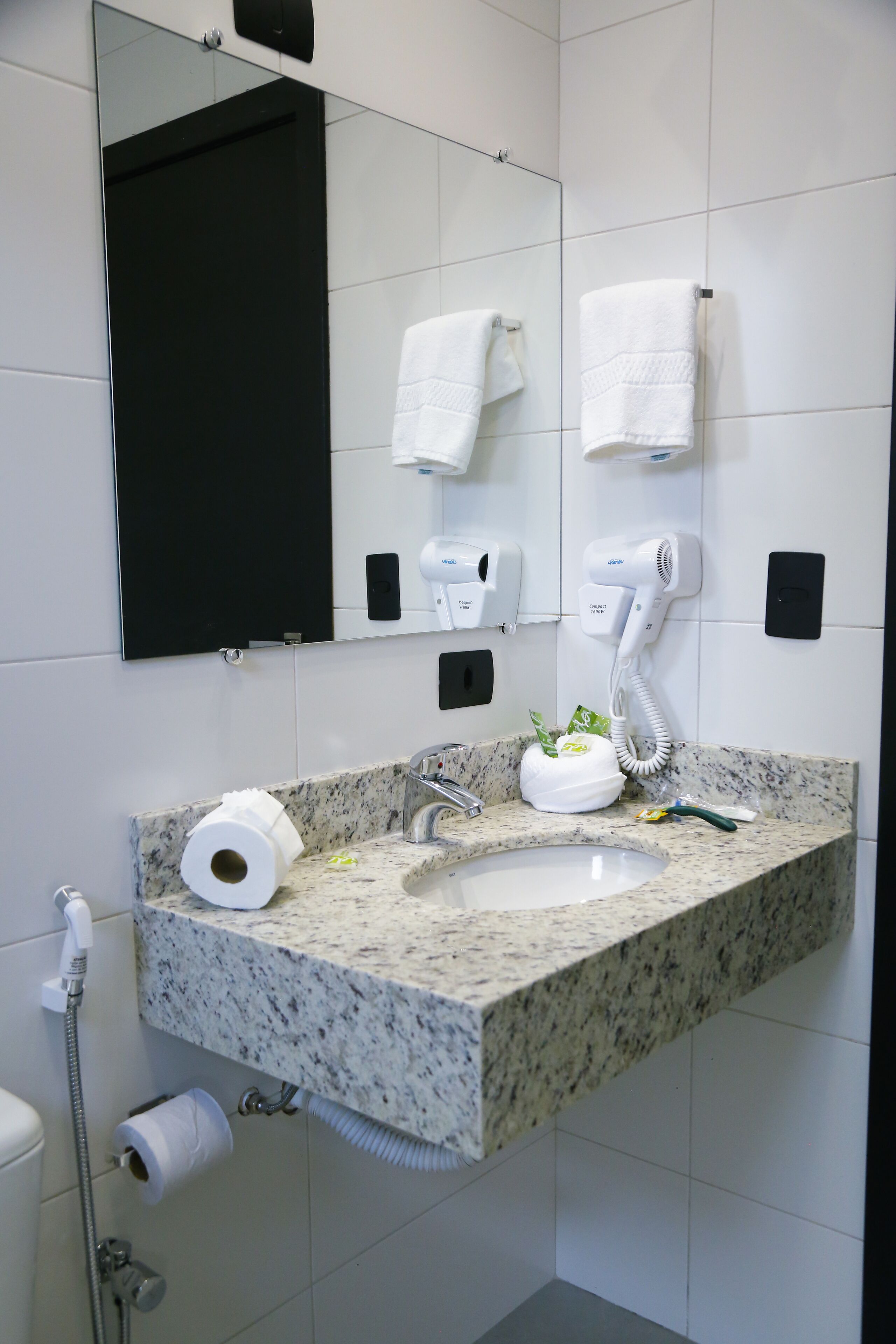 Photo - Neo Park Hotel