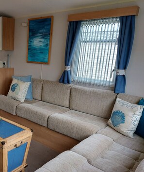 Huis | Woonruimte | Een 30-inch televisie met digitale zenders