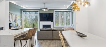 Jewel of Blue Mountain